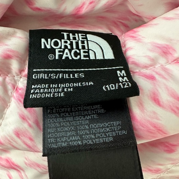 The North Face reversible puffer vest - Picture 7 of 9